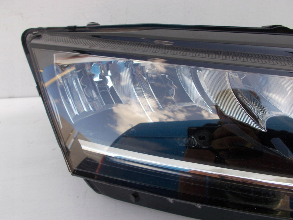 Frontscheinwerfer Skoda Octavia 5E4941016L Rechts Scheinwerfer Headlight SCH7379185327wx