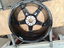 Laden Sie das Bild in den Galerie-Viewer, 1x Alufelge 18 Zoll 8.5" 5x112 49ET A2054011200 Mercedes-Benz A205 Rim Wheel FEL2172995354sb