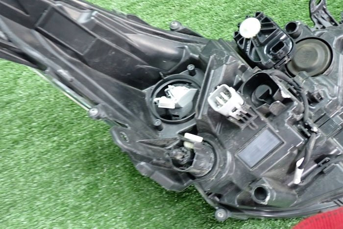 Frontscheinwerfer Toyota 81150-02570 Links Scheinwerfer Headlight SCH5834628414au