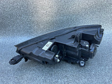 Laden Sie das Bild in den Galerie-Viewer, Frontscheinwerfer Skoda Scala 657941016 LED Rechts Scheinwerfer Headlight SCH8785775190xd