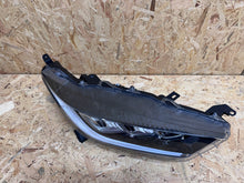 Laden Sie das Bild in den Galerie-Viewer, Frontscheinwerfer Toyota Yaris 48531771302 Rechts Scheinwerfer Headlight SCH7913916571oa