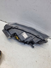 Laden Sie das Bild in den Galerie-Viewer, Frontscheinwerfer Dacia Spring 266052417R LED Links Scheinwerfer Headlight SCH7407810251xv