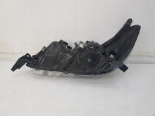 Load image into Gallery viewer, Frontscheinwerfer Toyota Hilux Rechts Scheinwerfer Headlight SCH5888916825aw