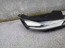 Laden Sie das Bild in den Galerie-Viewer, Frontscheinwerfer Hyundai Santa Fe Full LED Rechts Scheinwerfer Headlight