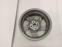 Load image into Gallery viewer, 1x Alufelge 15 Zoll 5.0" 4x100 39ET Glanz Silber 426110DC60 Mg Aygo Rim Wheel FEL7098472494jx