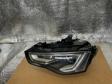 Laden Sie das Bild in den Galerie-Viewer, Frontscheinwerfer Audi A5 8T0941005C Xenon Links Scheinwerfer Headlight