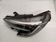 Laden Sie das Bild in den Galerie-Viewer, Frontscheinwerfer Renault Clio V 260606305R Full LED Links Headlight SCH2821041575ip