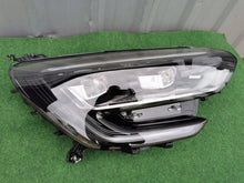 Laden Sie das Bild in den Galerie-Viewer, Frontscheinwerfer Renault Megane IV 260106126R Rechts Scheinwerfer Headlight SCH8024087068cs