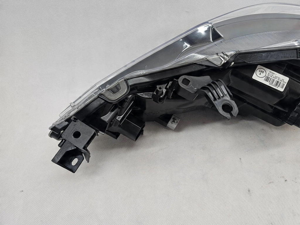 Frontscheinwerfer Toyota Corolla 81110-2T31-00 Rechts Scheinwerfer Headlight