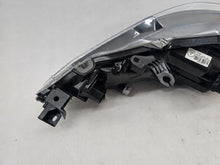 Laden Sie das Bild in den Galerie-Viewer, Frontscheinwerfer Toyota Corolla 81110-2T31-00 Rechts Scheinwerfer Headlight