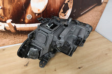 Load image into Gallery viewer, Frontscheinwerfer Mercedes-Benz W246 W2469067001 LED Rechts Headlight SCH6885059342zx