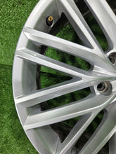 Laden Sie das Bild in den Galerie-Viewer, 1x Alufelge 18 Zoll 7.0" 5x112 575601025D Seat Ateca Rim Wheel FEL7827590811ve