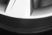 Load image into Gallery viewer, 1x Alufelge 17 Zoll 7.0&quot; 5x100 46ET Glanz Silber 6V0601025 Skoda Rim Wheel