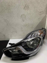 Load image into Gallery viewer, Frontscheinwerfer Hyundai Ix20 92101-1KXXX Ein Stück (Rechts oder Links) SCH9217104073qj