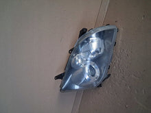Laden Sie das Bild in den Galerie-Viewer, Frontscheinwerfer Toyota Avensis Xenon Rechts Scheinwerfer Headlight SCH5331984889qw