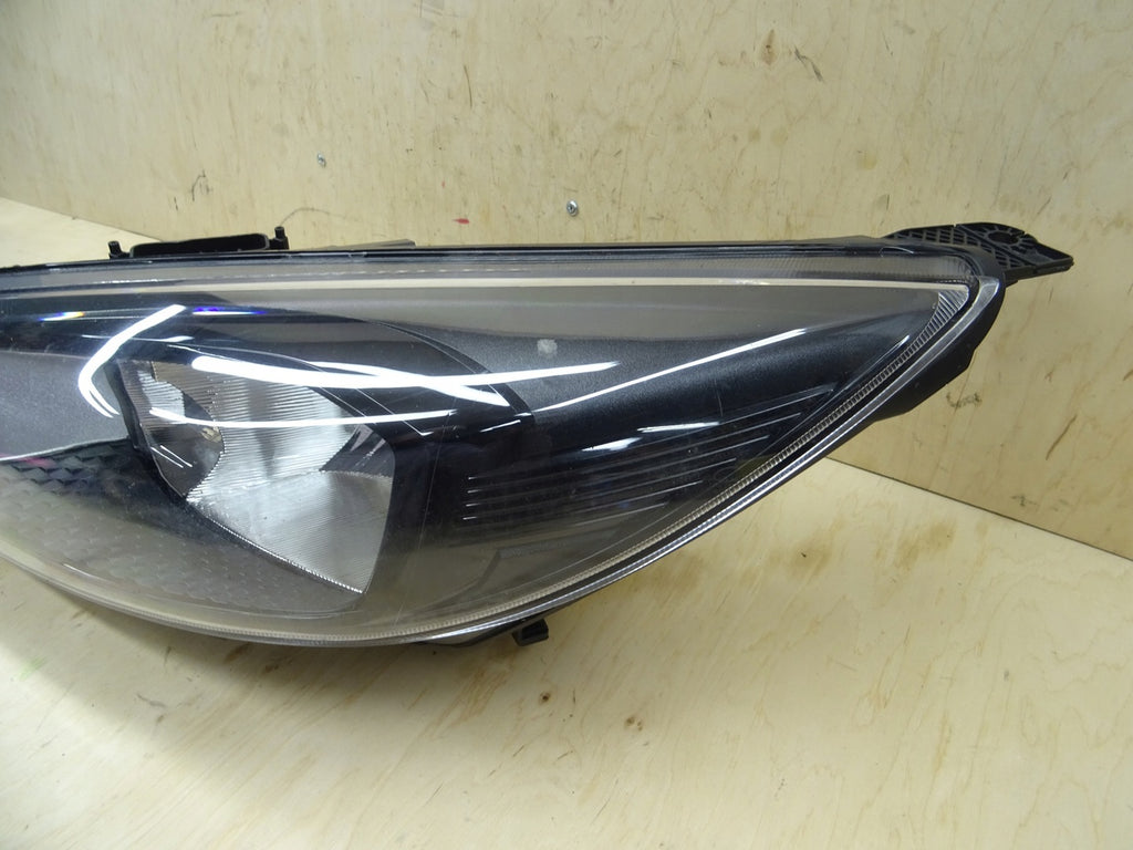 Frontscheinwerfer Ford Focus F1EB-13W030-EC Ein Stück (Rechts oder Links) SCH9295556904qp