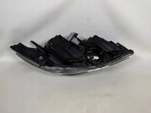 Laden Sie das Bild in den Galerie-Viewer, Frontscheinwerfer Mazda II BBP351041F Links Scheinwerfer Headlight