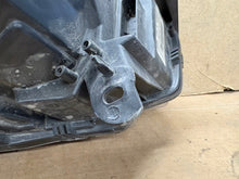 Laden Sie das Bild in den Galerie-Viewer, Frontscheinwerfer Dacia Logan Sandero II 260603795R Links Scheinwerfer Headlight