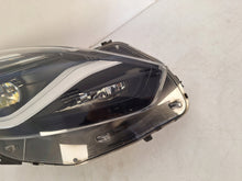 Laden Sie das Bild in den Galerie-Viewer, Frontscheinwerfer Opel Zafira C 13472663 92102-G4600 LED Rechts Headlight