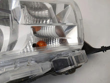 Laden Sie das Bild in den Galerie-Viewer, Frontscheinwerfer Toyota Hilux RZV67134 FALSE Scheinwerfer Headlight SCH3580841037xm