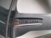 Load image into Gallery viewer, 1x Alufelge 18 Zoll 7.5&quot; 5x114.3 53ET 52910-A4850 Kia Optima Carens Rim Wheel