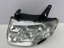 Laden Sie das Bild in den Galerie-Viewer, Frontscheinwerfer Mitsubishi Pajero IV 100-67018 Xenon Rechts oder Links