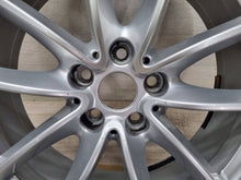 Laden Sie das Bild in den Galerie-Viewer, 1x Alufelge 18 Zoll 7.0" 5x112 22ET Glanz Silber 6880047 BMW X3 G01 X4 G02 FEL5932461062zw