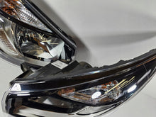 Load image into Gallery viewer, Frontscheinwerfer Renault Trafic III 260608912R 260105469R LED Rechts oder Links