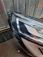 Load image into Gallery viewer, Frontscheinwerfer Renault Clio IV 260101766R FULL LED Rechts Headlight