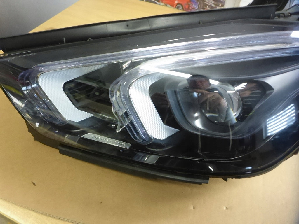 Frontscheinwerfer Mercedes-Benz Gle A1679069504 A1679060800 LED Links Headlight SCH4754679765qf