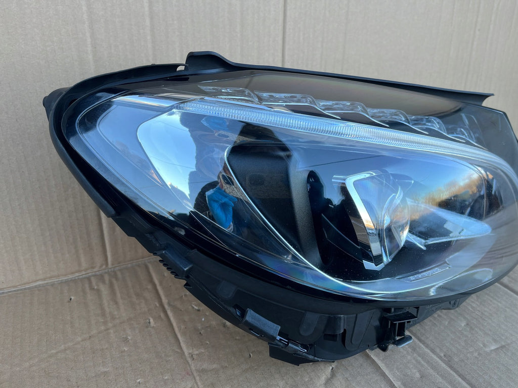 Frontscheinwerfer Mercedes-Benz W205 A2059067403 LED Rechts Headlight SCH9972843520km