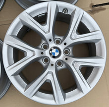 Load image into Gallery viewer, 4x Alufelge 17 Zoll 6.5" 5x112 39ET Glanz Silber 6856076 BMW X1 F48 Rim Wheel FEL1732835739rq