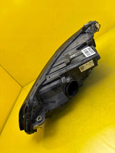 Laden Sie das Bild in den Galerie-Viewer, Frontscheinwerfer VW Golf VIII 5H1941006C LED Rechts Scheinwerfer Headlight SCH2374643065bs