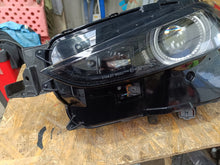 Laden Sie das Bild in den Galerie-Viewer, Frontscheinwerfer Mazda Cx-30 DFR751040 LED Links Scheinwerfer Headlight SCH2223328832yx