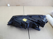 Laden Sie das Bild in den Galerie-Viewer, Frontscheinwerfer Skoda Octavia III 5E1941016F Rechts Scheinwerfer Headlight SCH8271315516vk