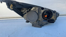 Laden Sie das Bild in den Galerie-Viewer, Frontscheinwerfer Ford Focus F1EB-13W030-AB Links Scheinwerfer Headlight SCH8610057874sa