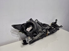 Laden Sie das Bild in den Galerie-Viewer, Frontscheinwerfer Mazda II Bi-Xenon Links Scheinwerfer Headlight SCH5860363896fl