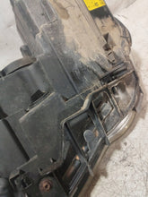 Laden Sie das Bild in den Galerie-Viewer, Frontscheinwerfer VW Touran 0301233202 1T1941006B Rechts Scheinwerfer Headlight SCH2553328343iq