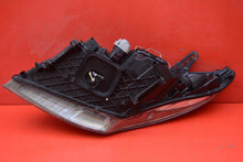Laden Sie das Bild in den Galerie-Viewer, Frontscheinwerfer Renault Megane III 260100021R Rechts Scheinwerfer Headlight SCH7776769840va