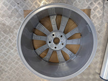 Laden Sie das Bild in den Galerie-Viewer, 1x Alufelge 18 Zoll 7.0" 5x112 45ET 57A601025AS Skoda Karoq Rim Wheel FEL7933951031qf