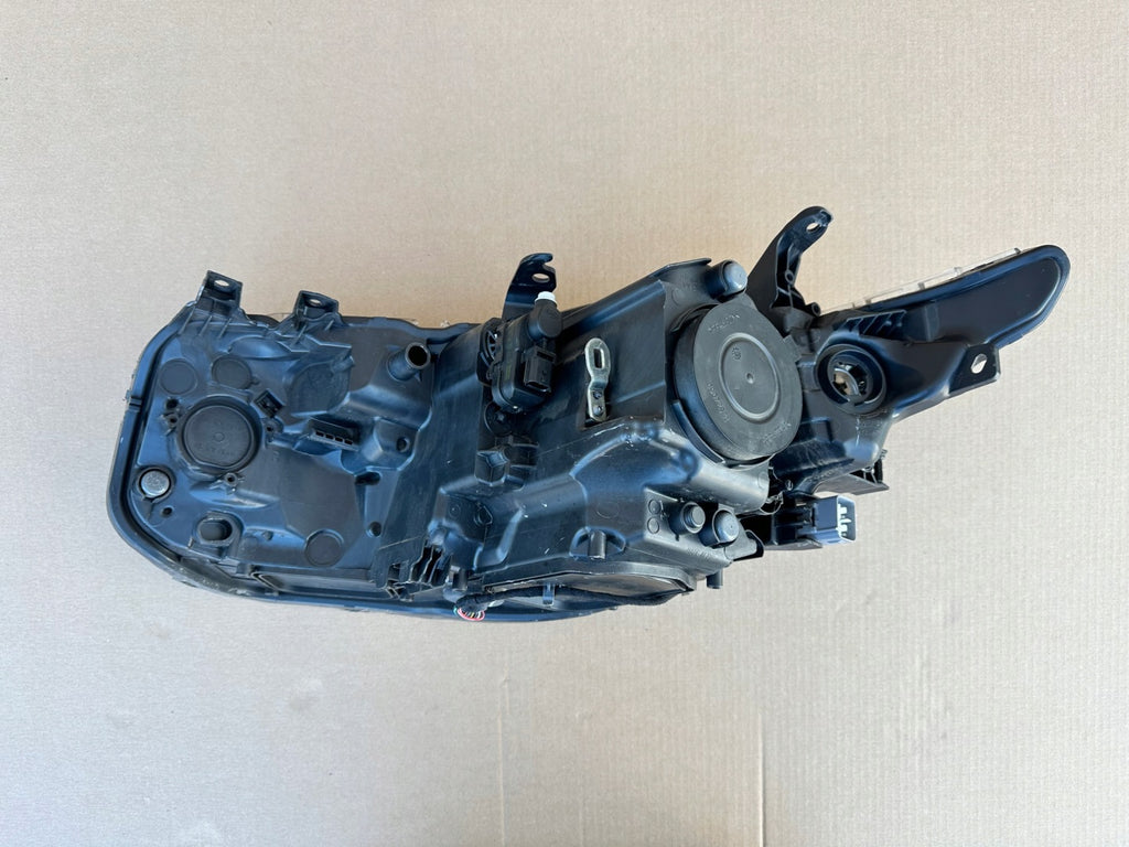 Frontscheinwerfer Toyota Auris 81110-02K30 Rechts Scheinwerfer Headlight SCH9965051261cc