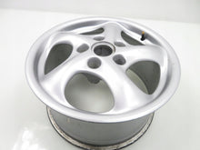Laden Sie das Bild in den Galerie-Viewer, 1x Alufelge 17 Zoll 9.0" 5x130 55ET Glanz Silber 99636212800 Porsche 911 FEL6173787155jl