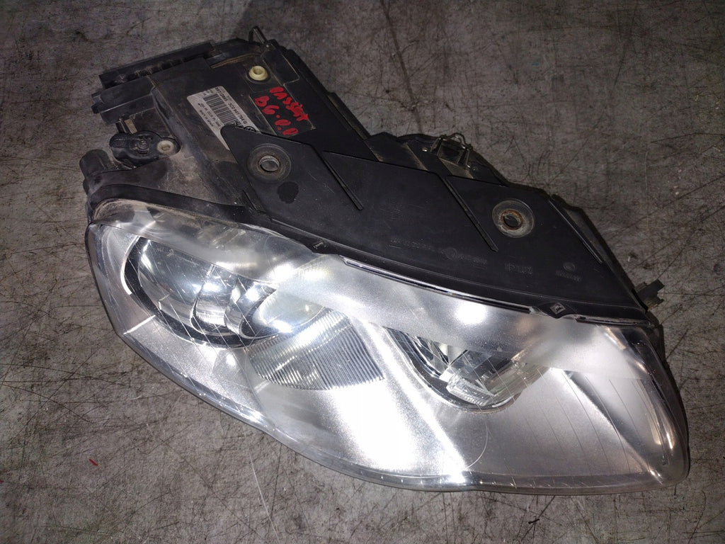 Frontscheinwerfer VW Passat 3C0941754G Xenon Rechts Scheinwerfer Headlight