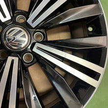 Laden Sie das Bild in den Galerie-Viewer, 4x Alufelge 18 Zoll 7.0" 5x112 43ET Glanz Schwarz 5NA601025 VW Rim Wheel FEL6521410297ke