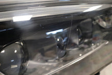 Laden Sie das Bild in den Galerie-Viewer, Frontscheinwerfer Mercedes-Benz W247 18-A2479062003 FALSE Scheinwerfer Headlight SCH4963415764gl