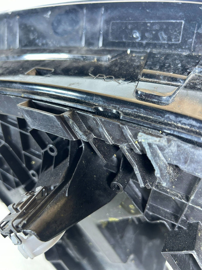 Frontscheinwerfer BMW X1 5A9A221-01 LED Ein Stück (Rechts oder Links) Headlight SCH6848419918hv