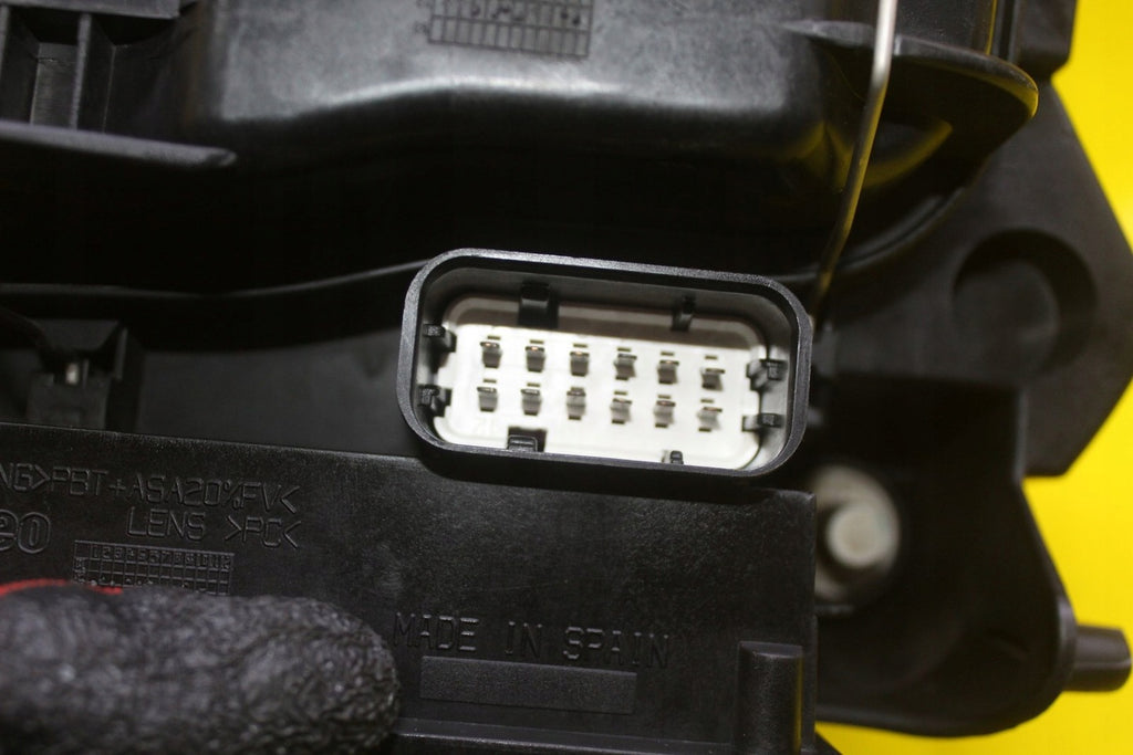 Frontscheinwerfer Porsche Cayenne 7L5941006AR 89306360 Xenon Rechts Headlight