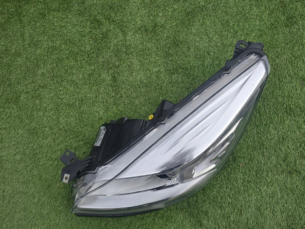 Frontscheinwerfer Ford Kuga CV44-13D155-AH Links Scheinwerfer Headlight SCH6311999737mv