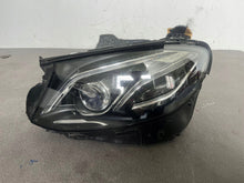 Laden Sie das Bild in den Galerie-Viewer, Frontscheinwerfer Mercedes-Benz W213 A2139067506 AJ16J77RJ1EX Links Headlight SCH1935050310re