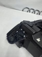 Load image into Gallery viewer, Frontscheinwerfer Audi A3 8V0941005E Bi-Xenon Ein Stück (Rechts oder Links) SCH8865980461vc